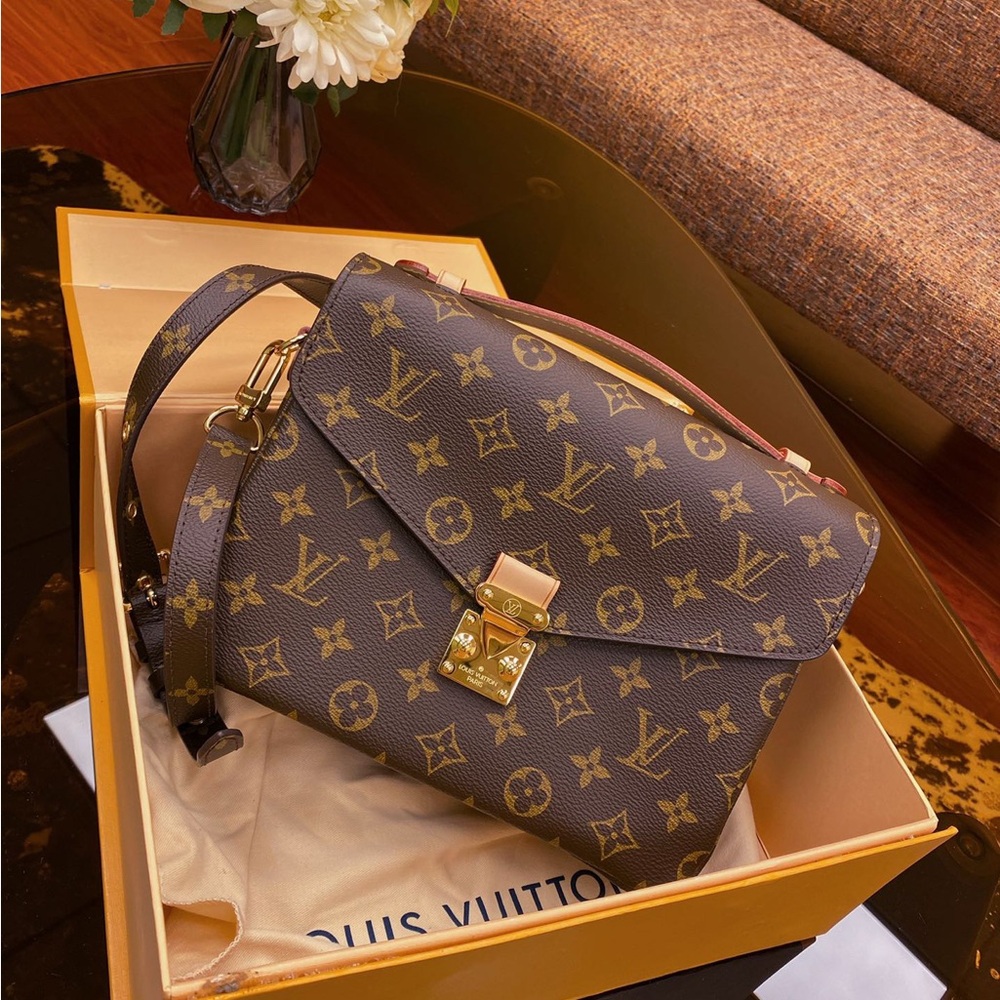 💖💖Louis Vuitton bag